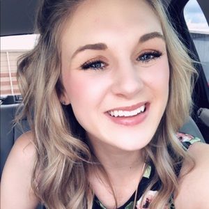 Meet your Posher, Kaitlyn